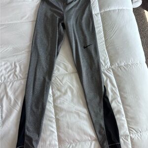 Nike Women's Gray and Black Leggings